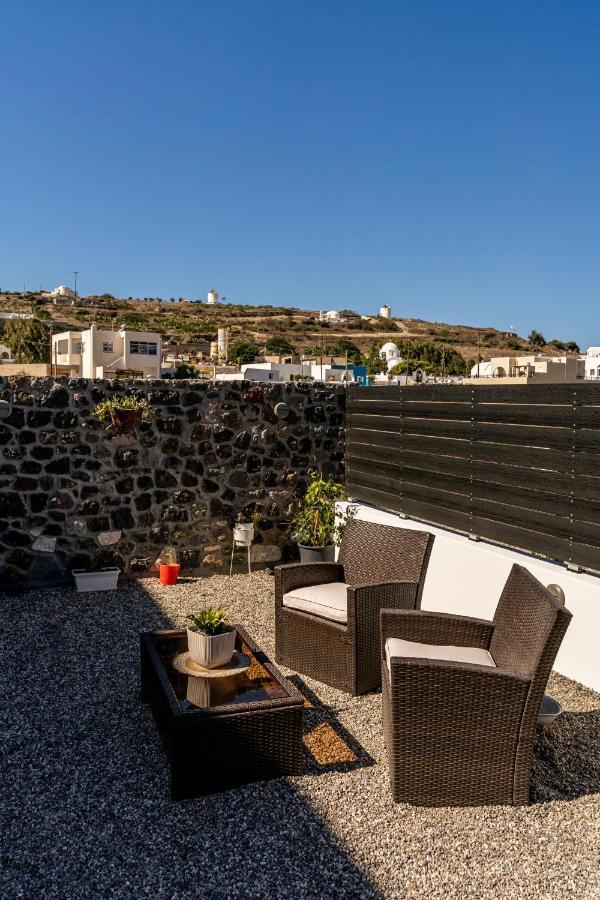 Santorossa Luxury Villas Emporio  Exterior photo